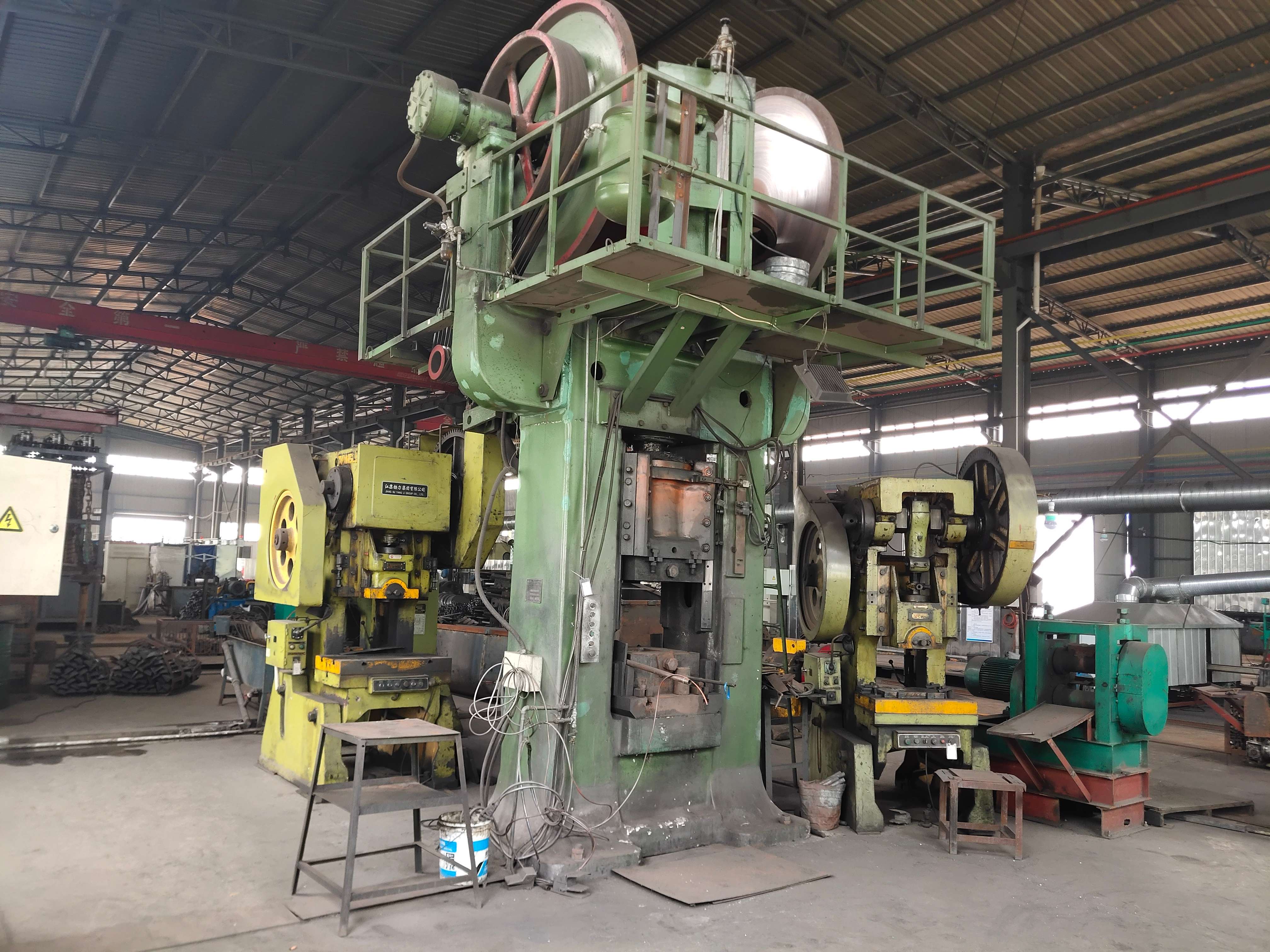 開(kāi)口式連接環(huán)生產(chǎn)線